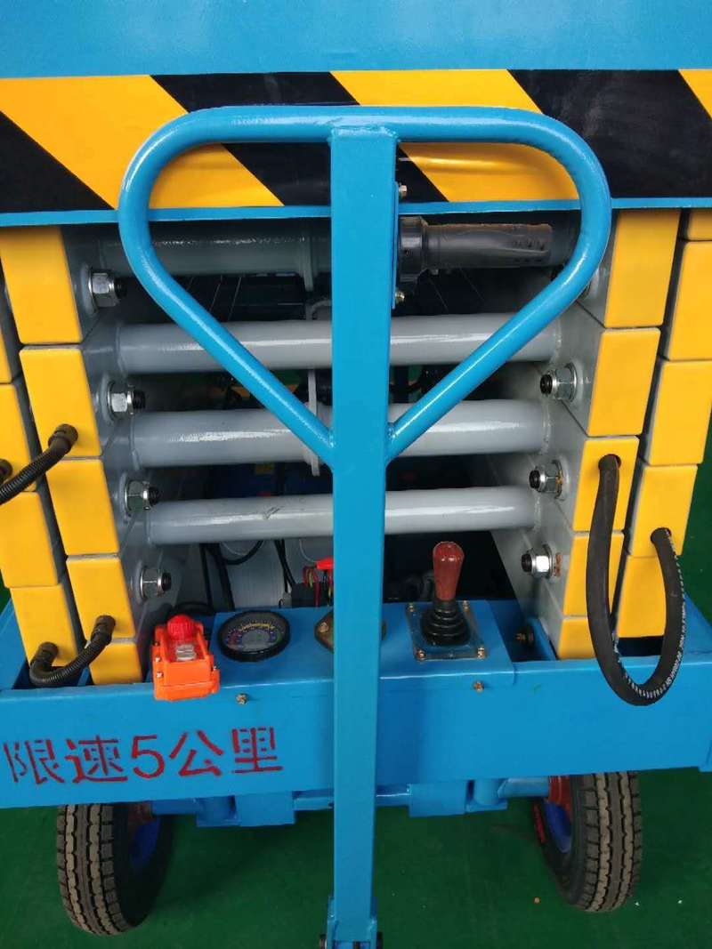 果洛辅助行走式升降平台