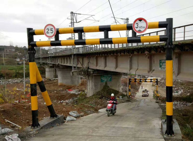 果洛液压限高架